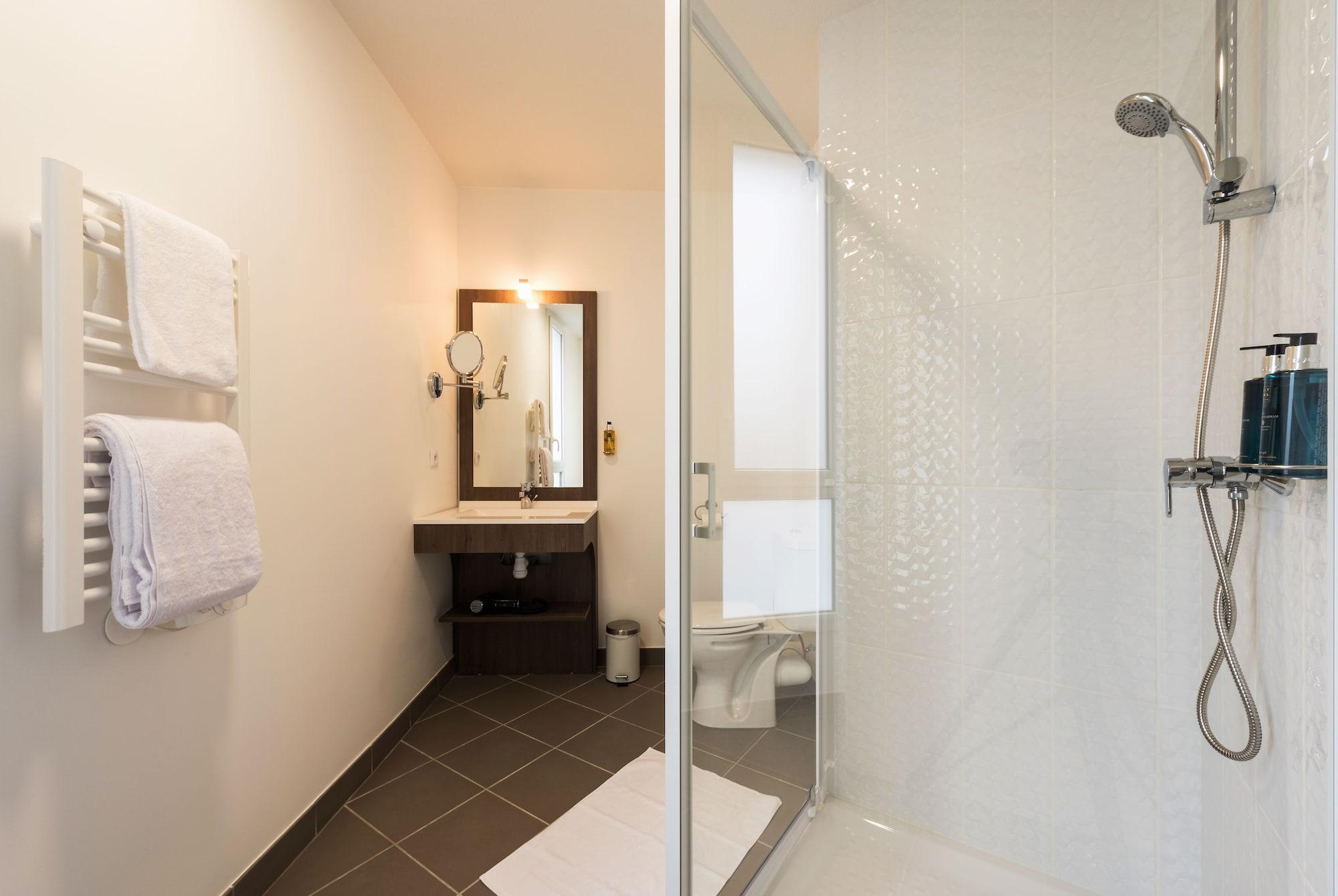 Teneo Apparthotel Talence - Espeleta Exterior photo
