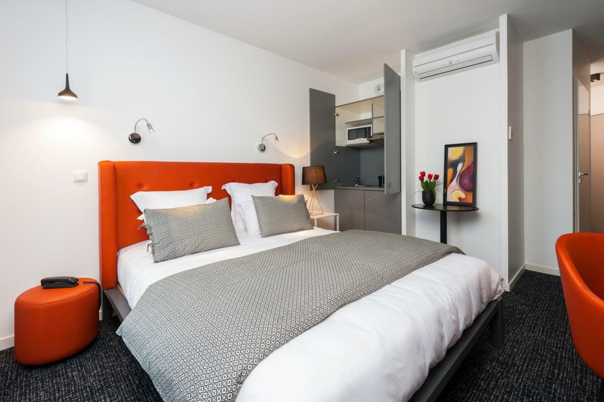 Teneo Apparthotel Talence - Espeleta Exterior photo