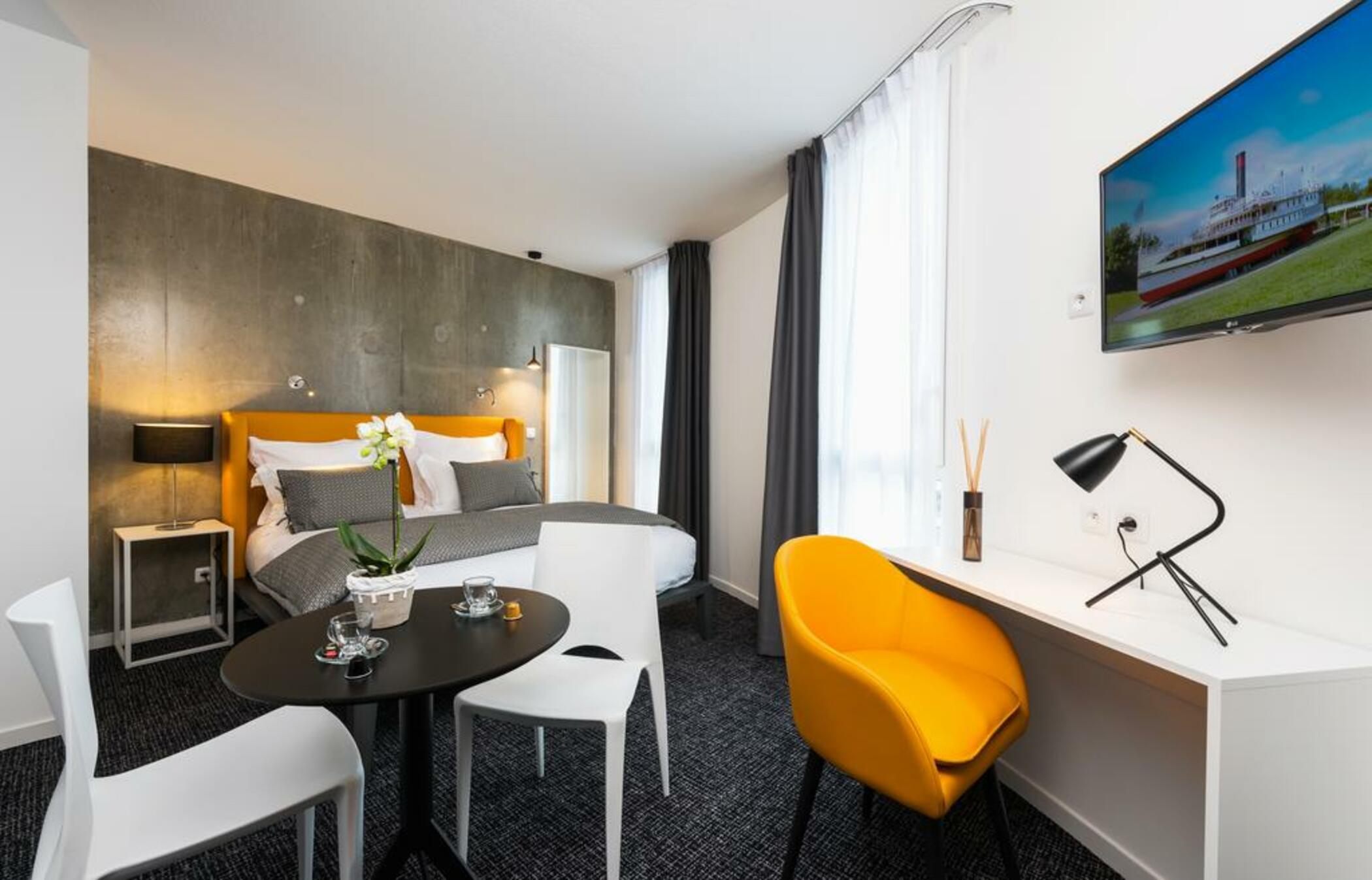 Teneo Apparthotel Talence - Espeleta Exterior photo