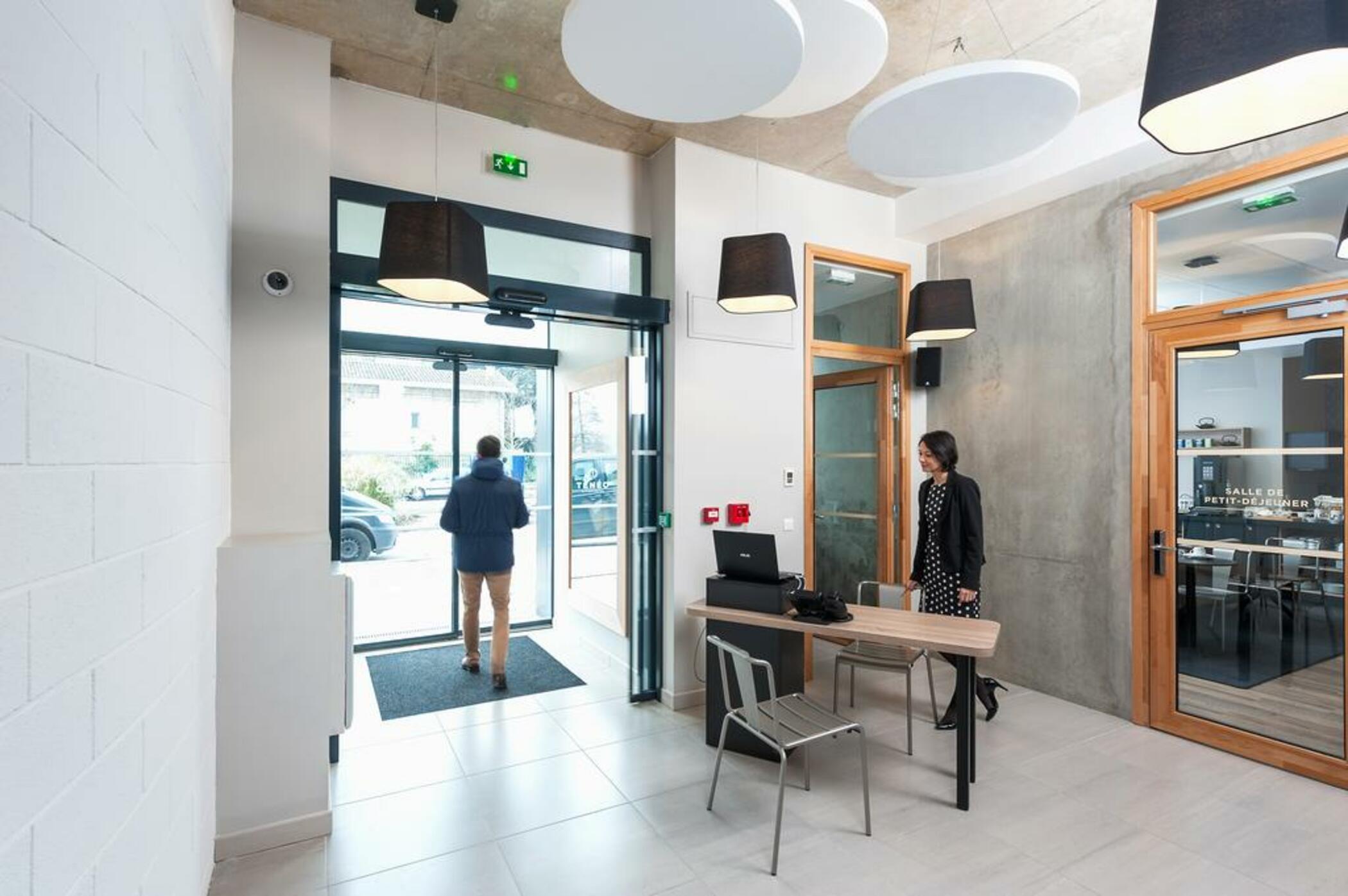 Teneo Apparthotel Talence - Espeleta Exterior photo